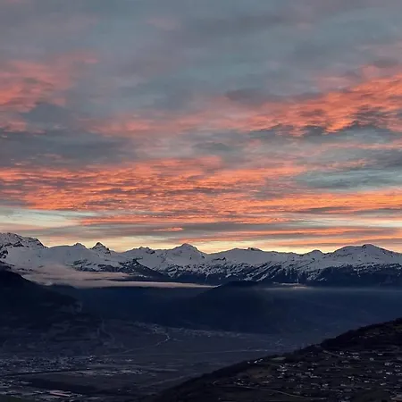 With Stunning Mountain View * Veysonnaz