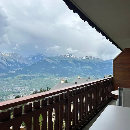 Lägenhet In With Balcony *